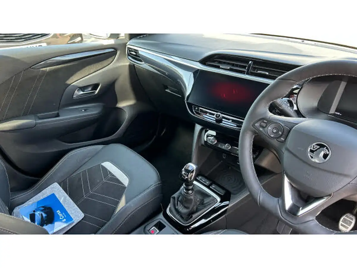 2024-vauxhall-corsa-12-turbo-ultimate-100ps-big-13