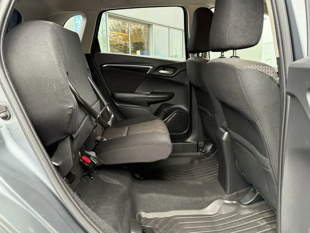 2019-honda-jazz-13-i-vtec-ex-navi-cvt-big-77