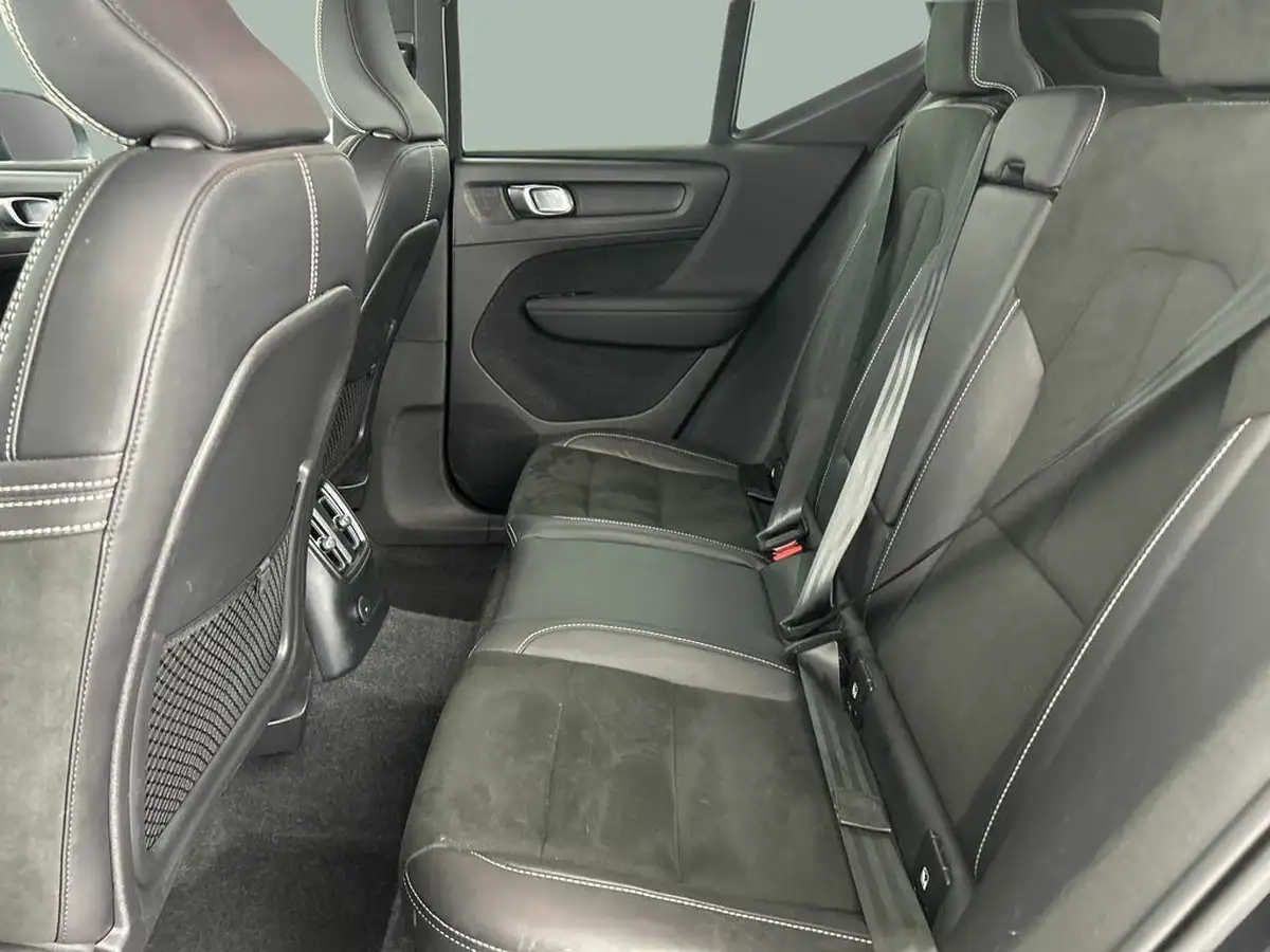 2021-volvo-xc40-15-t4-r-design-208bhp-big-19