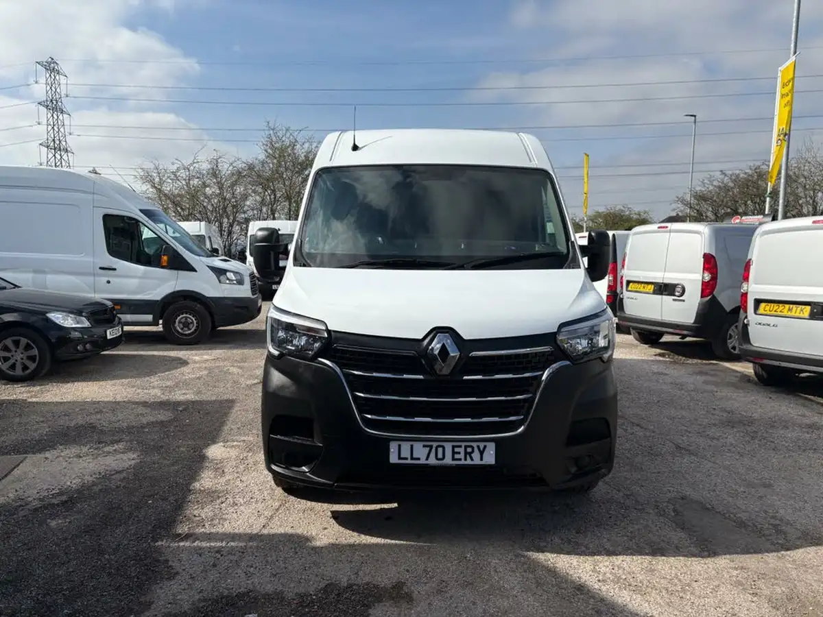 2020-renault-master-23dci-mm35-135-business-panel-big-1