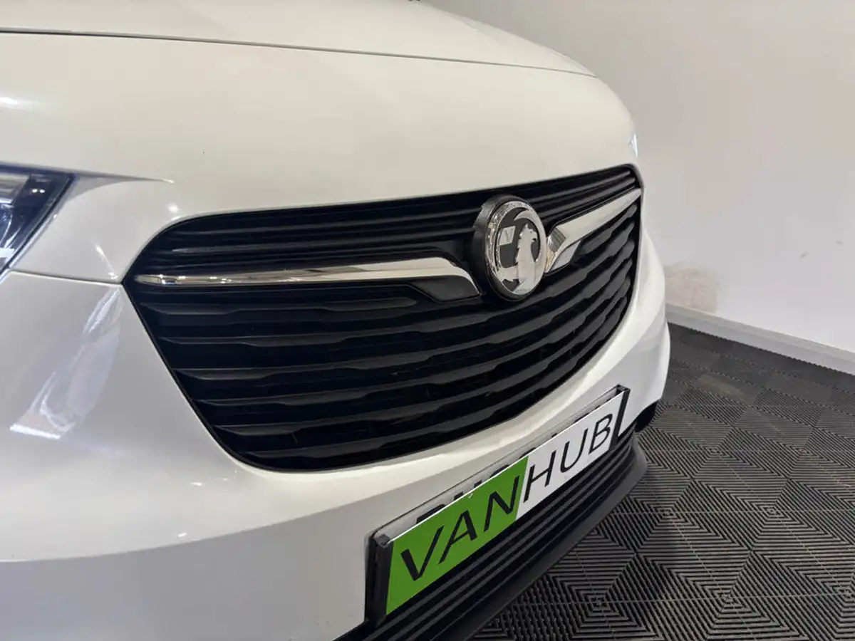 2019-vauxhall-combo-15cdti-edition-2000-75pseu6d-t-panel-big-2