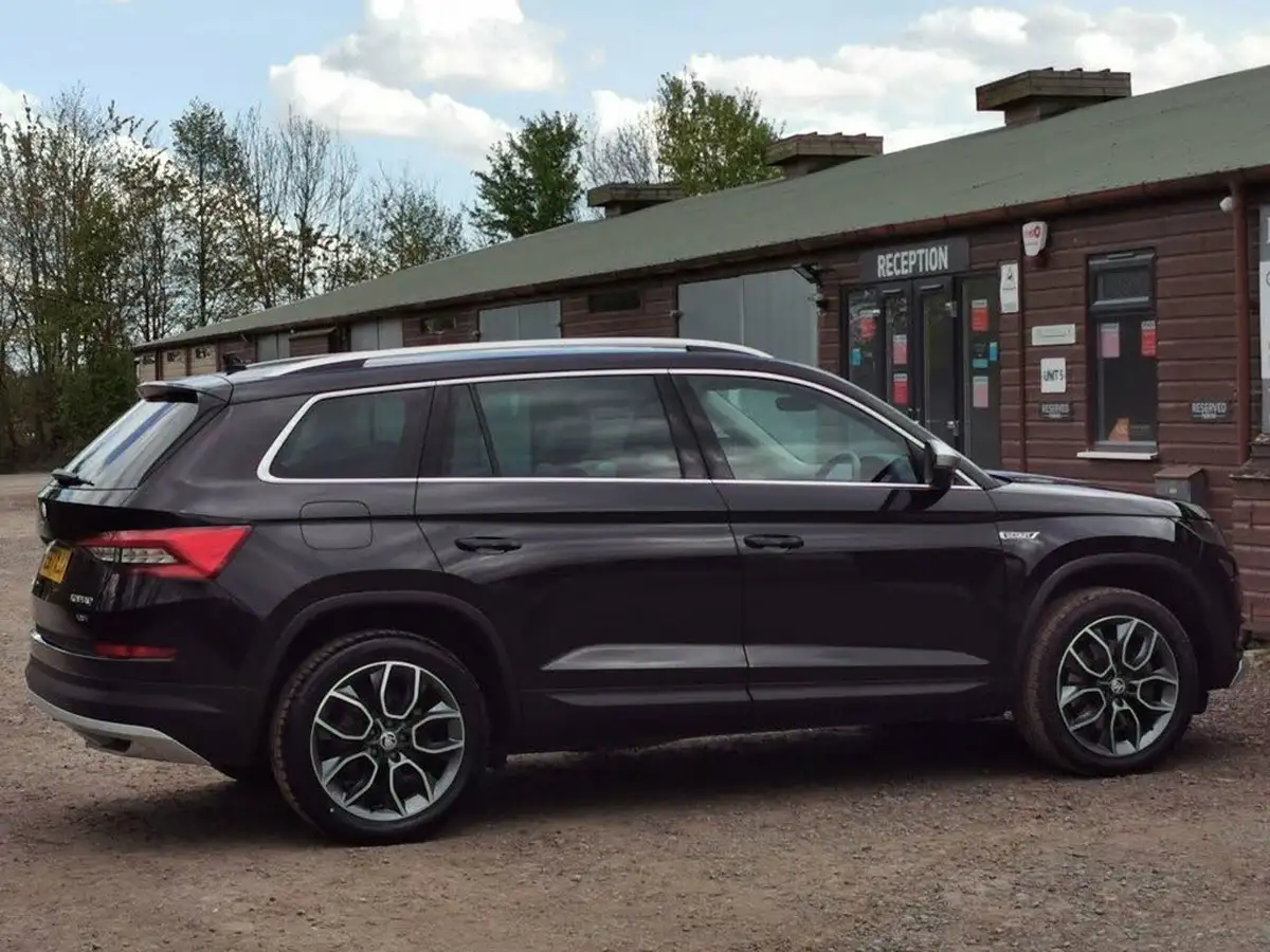 2017-skoda-kodiaq-20-tsi-scout-big-42