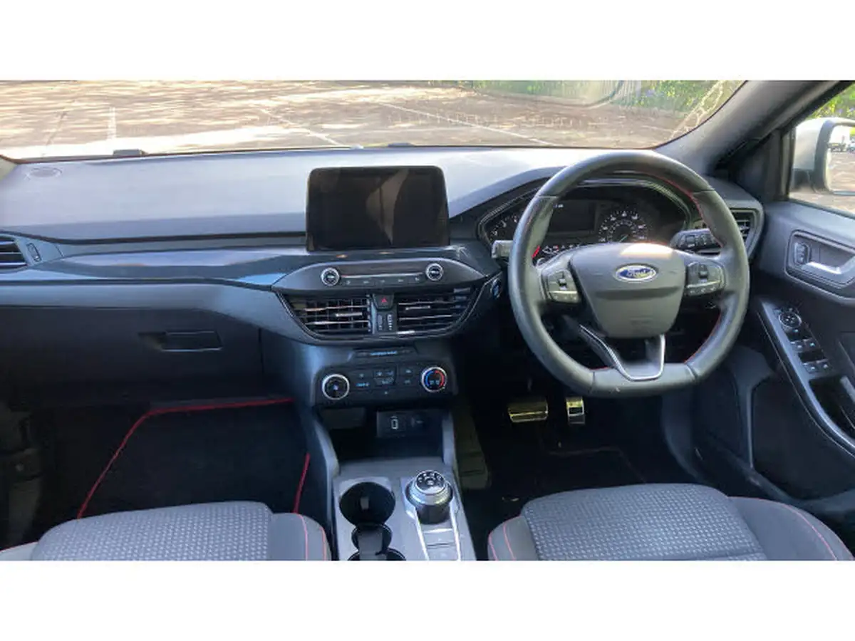 2019-ford-focus-10t-st-line-hatchback-auto-big-9