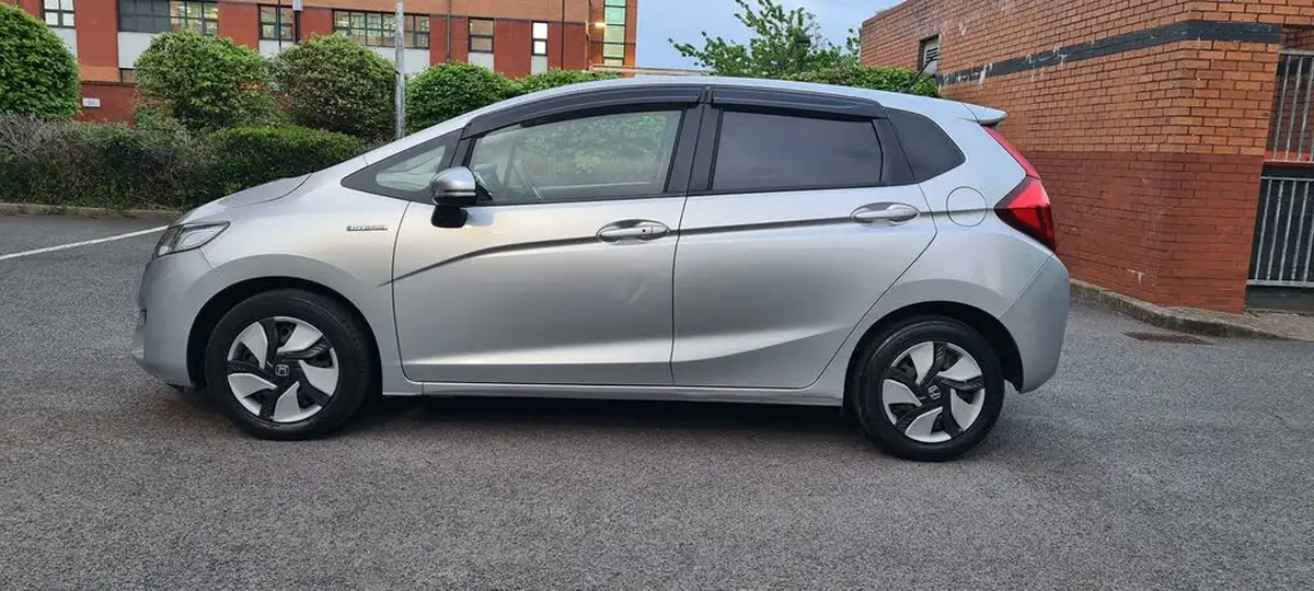 2014-honda-jazz-big-15