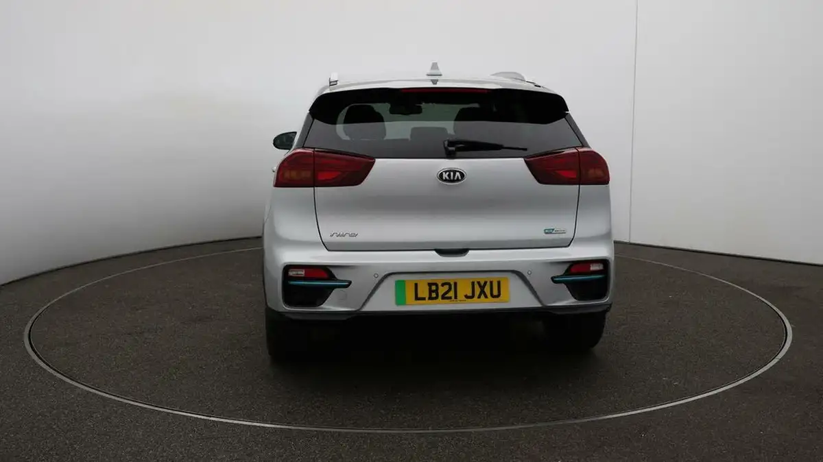 2021-kia-e-niro-ev-3-big-53