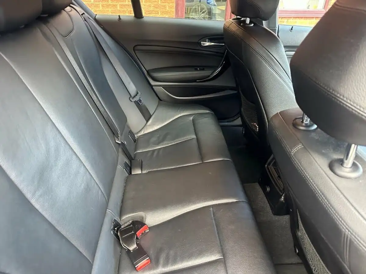 2017-bmw-1-series-20td-120d-xdrive-m-sport-big-15