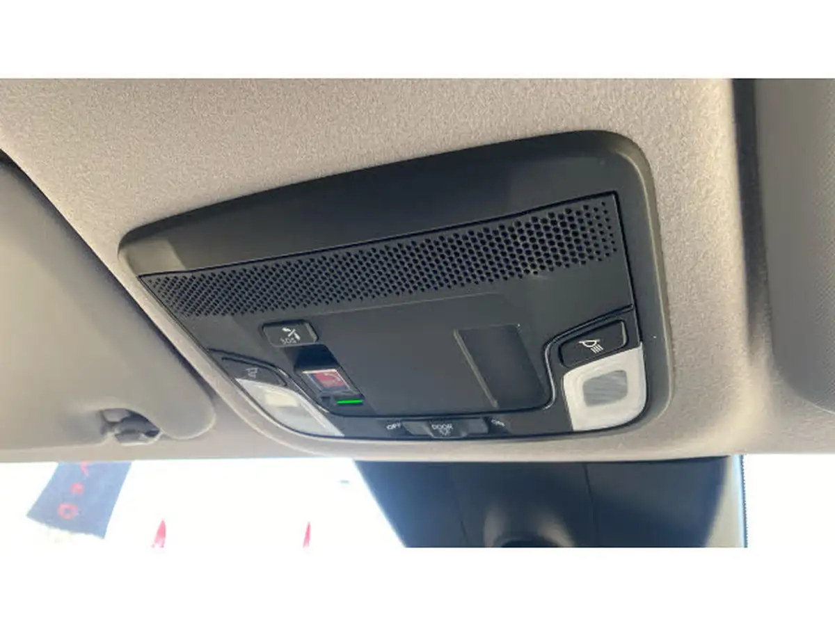 2022-honda-jazz-15-i-mmd-ex-107ps-big-39