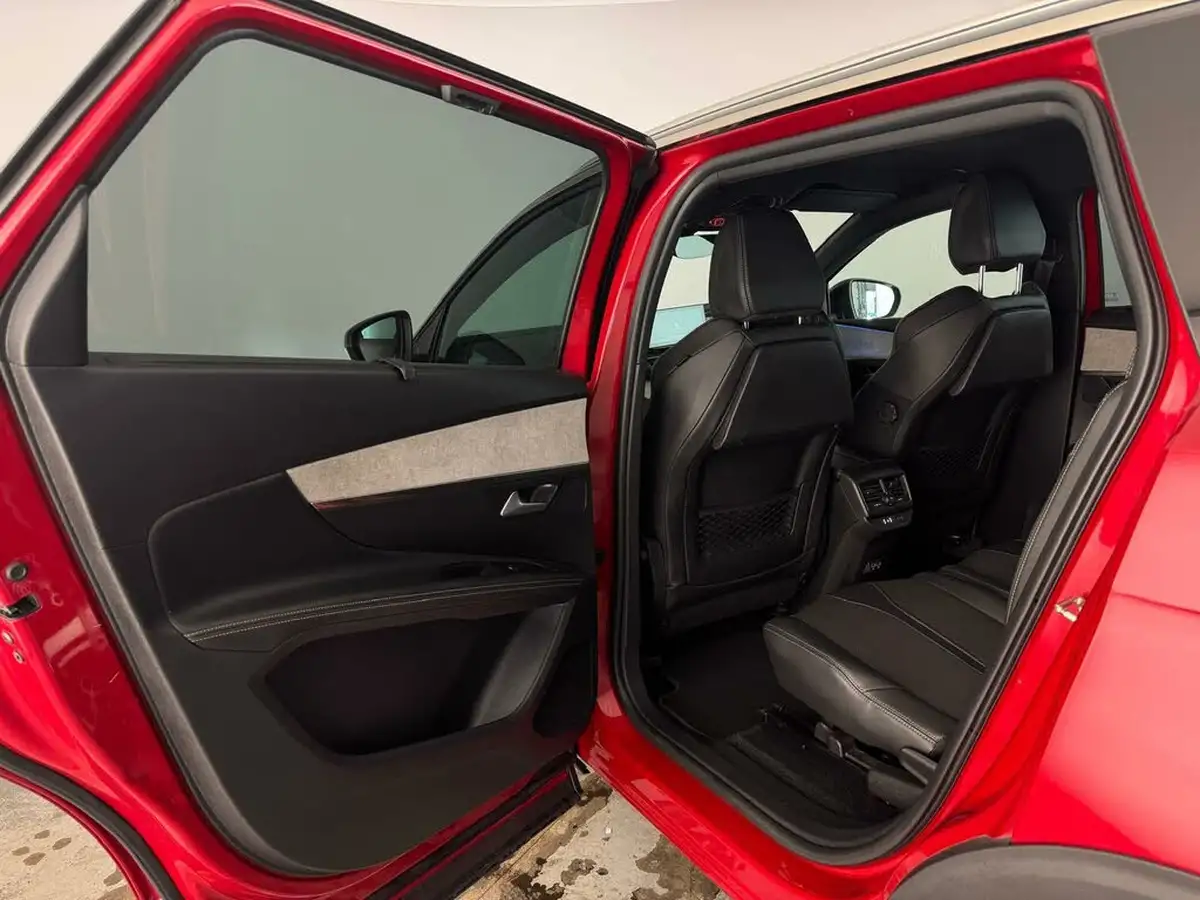 2022-peugeot-5008-suv-15-bluehdi-gt-eat8-big-19