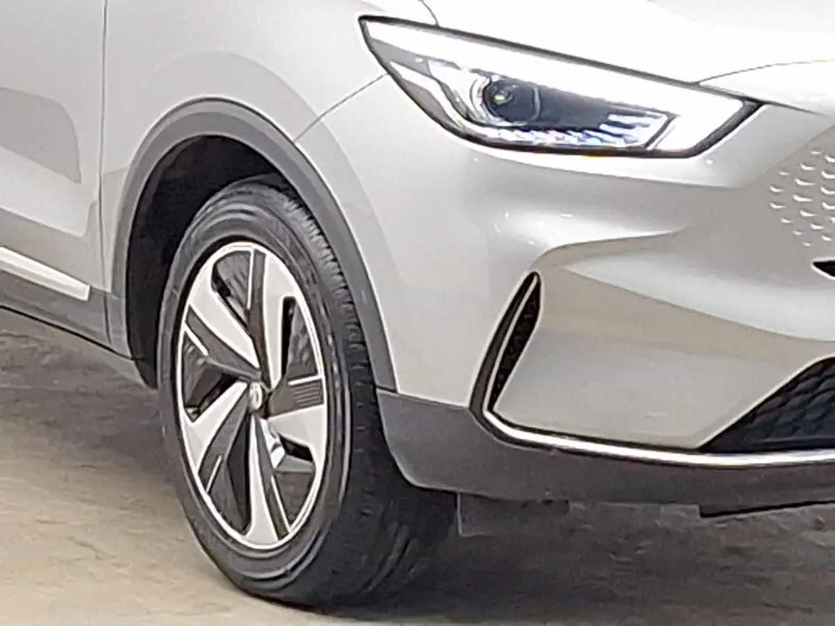 2023-mg-zs-suv-e-trophy-ev-156ps-long-range-big-8