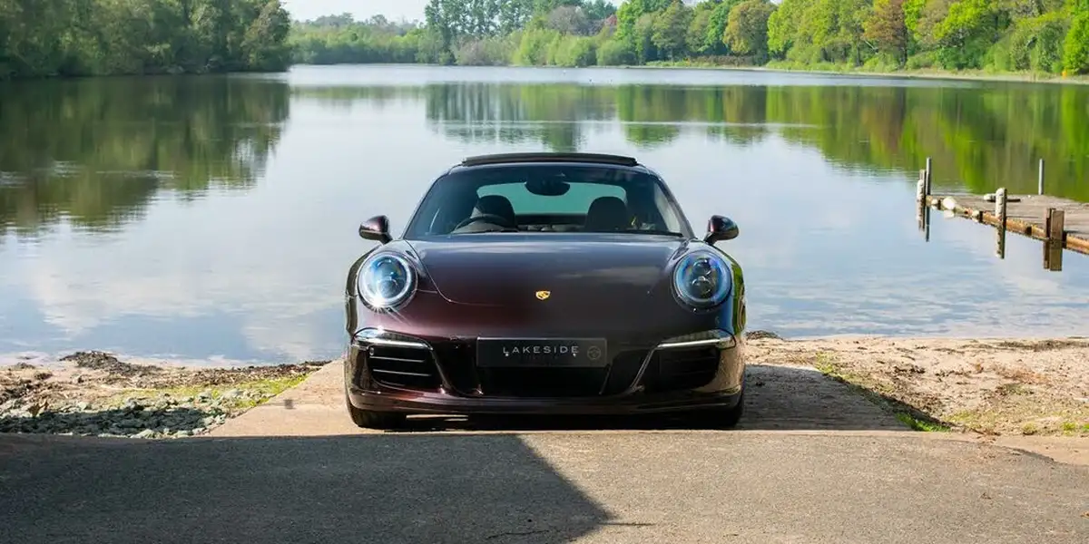 2015-porsche-911-38-carrera-gts-coupe-big-1