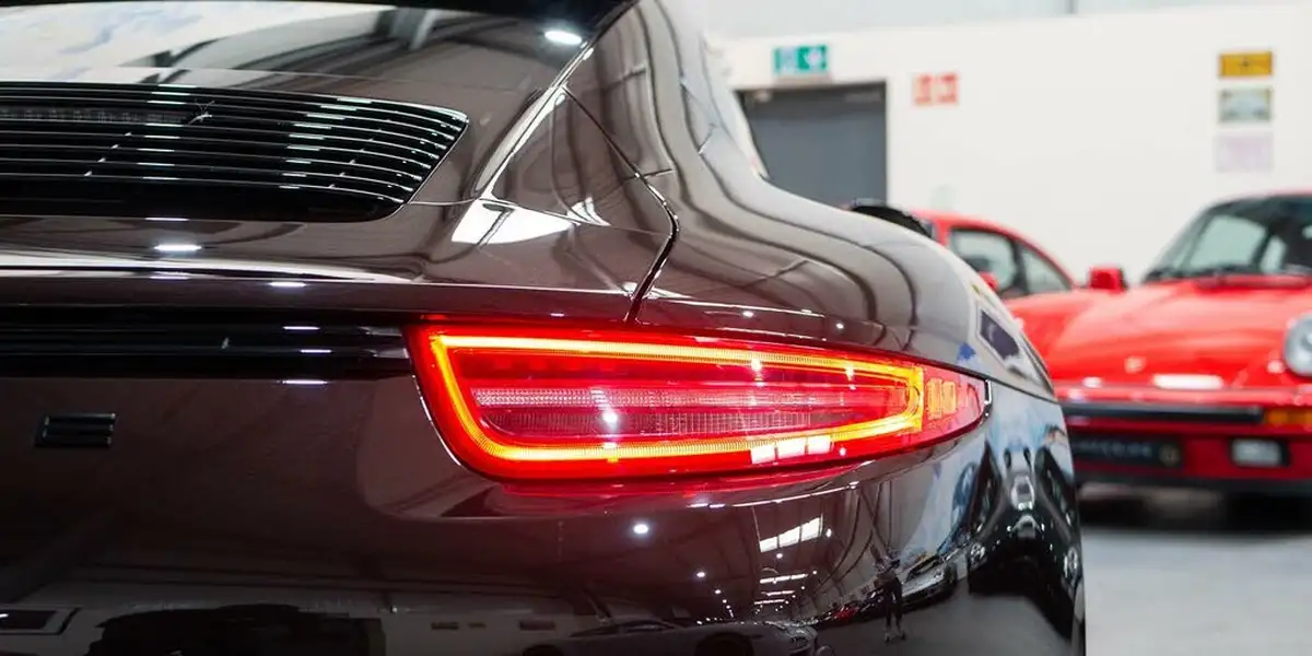 2015-porsche-911-38-carrera-gts-coupe-big-49