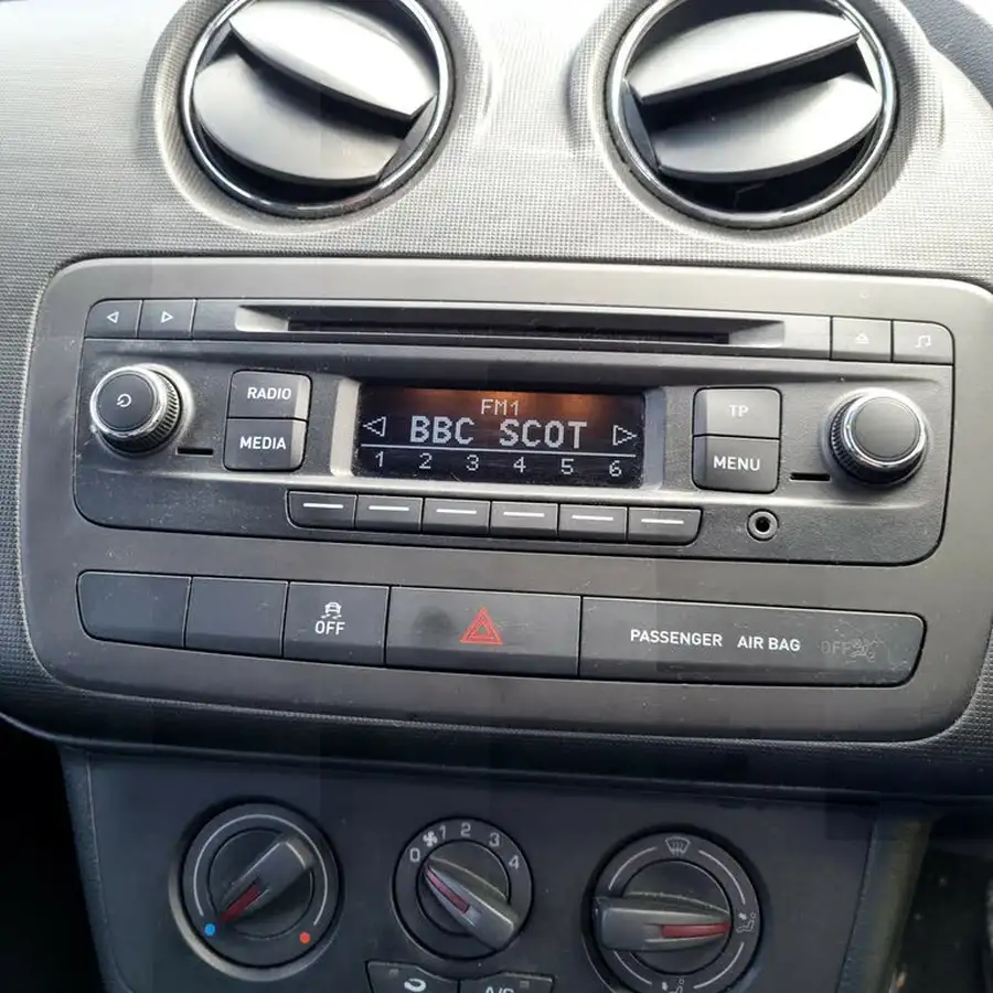 2015-seat-ibiza-14-toca-sportcoupe-3d-big-8