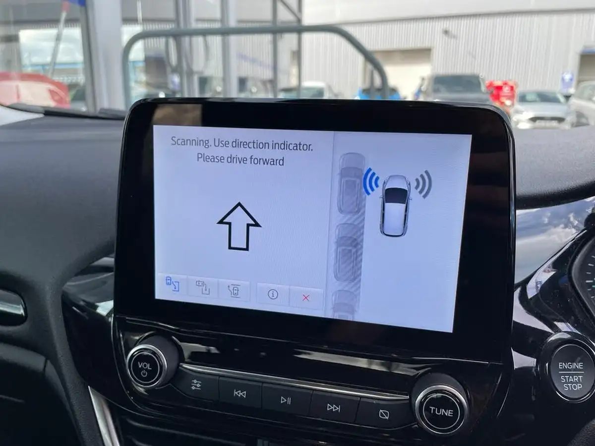 2022-ford-fiesta-10t-titanium-125ps-hybrid-mhev-big-22
