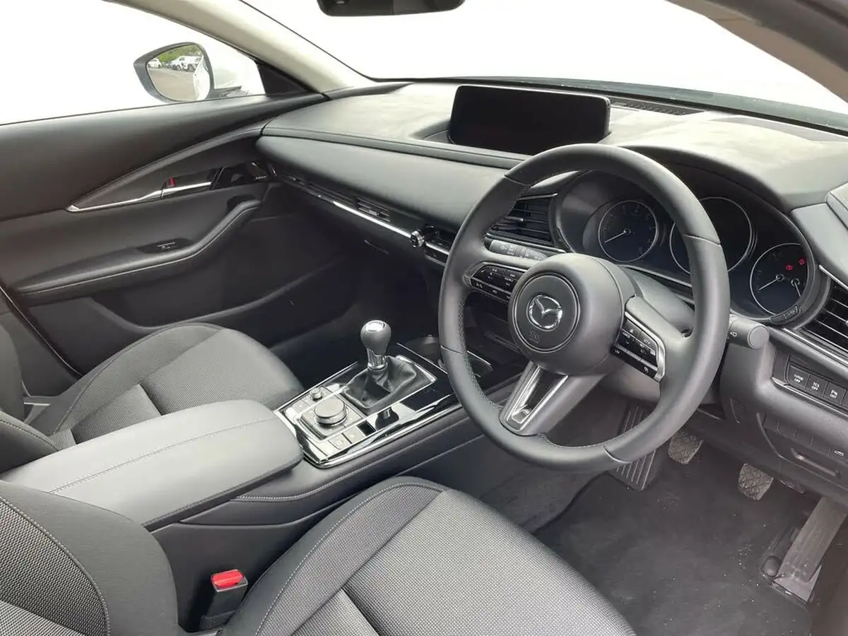 2025-mazda-cx-30-25-e-skyactiv-g-exclusive-line-big-14