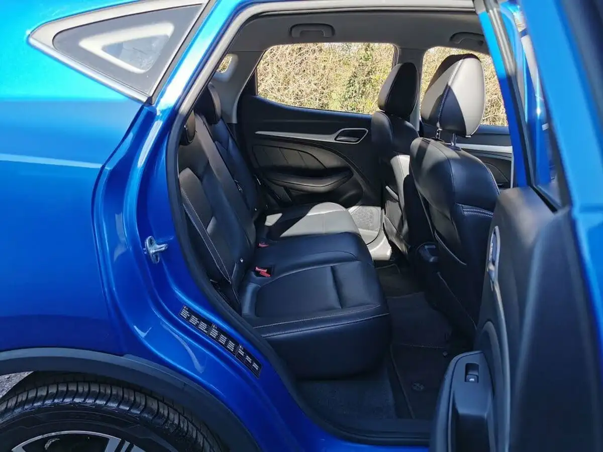 2017-mg-zs-suv-10t-gdi-exclusive-big-34