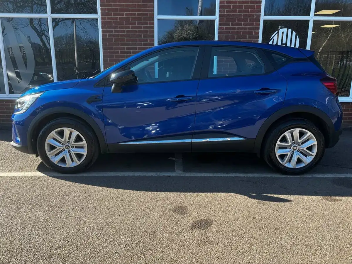 2020-renault-captur-10-tce-play-100bhp-big-2