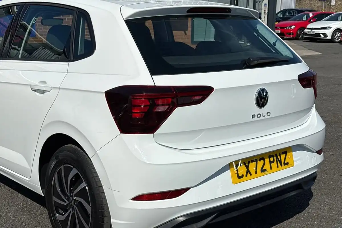 2023-volkswagen-polo-10-tsi-life-big-7