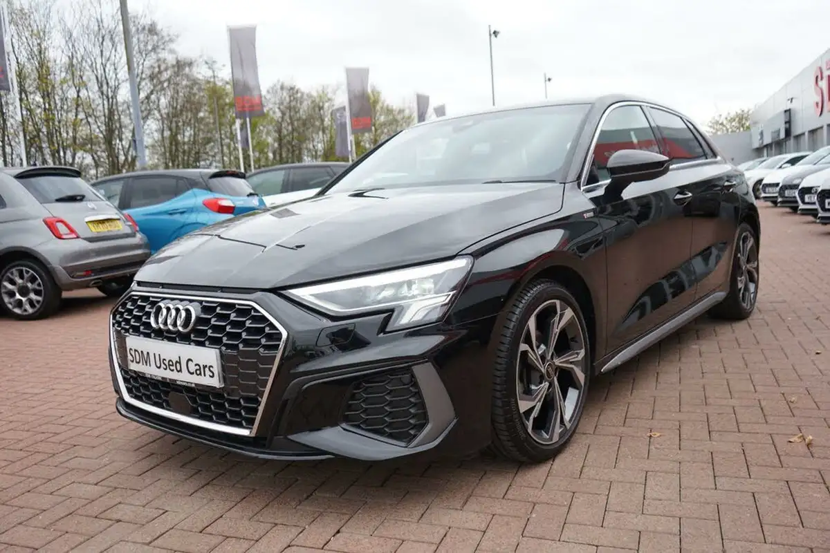 2023-audi-a3-10-30-tfsi-s-line-sportback-5d-tronic-big-2