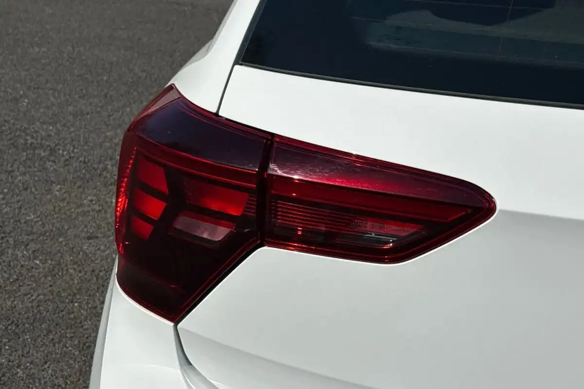 2023-volkswagen-polo-10-tsi-life-big-31