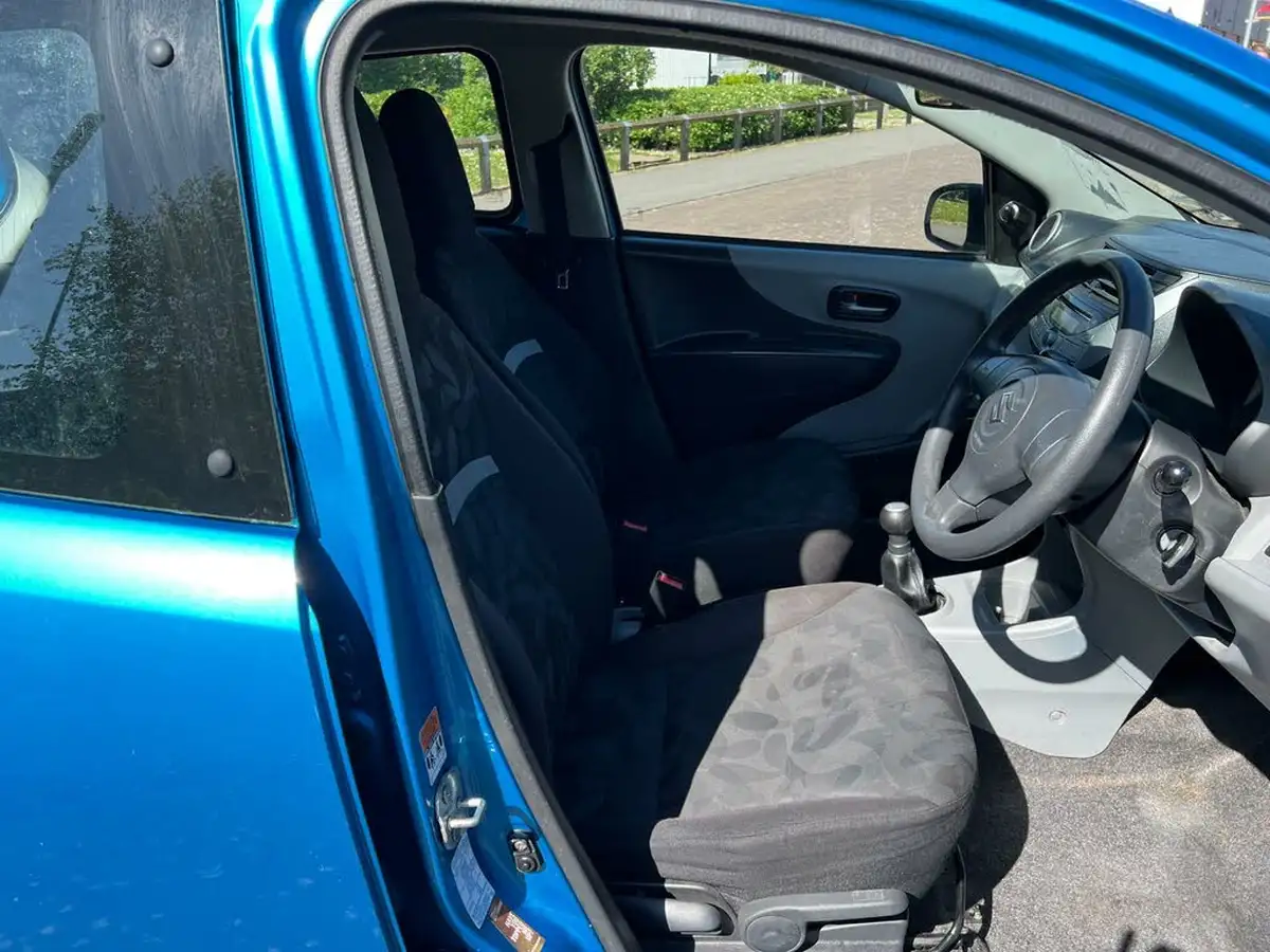 2011-suzuki-alto-10-sz2-big-7