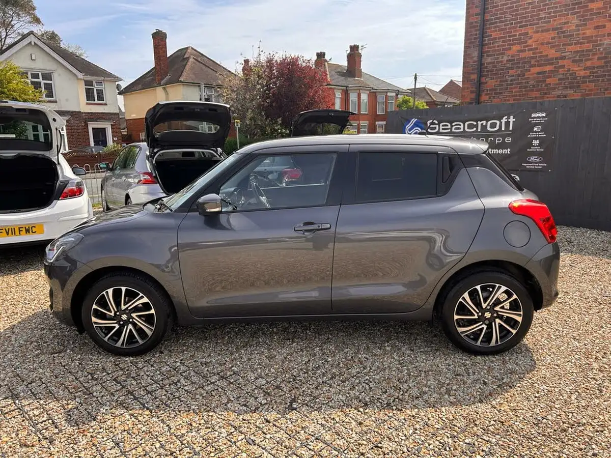 2024-suzuki-swift-12-dualjet-sz5-big-2