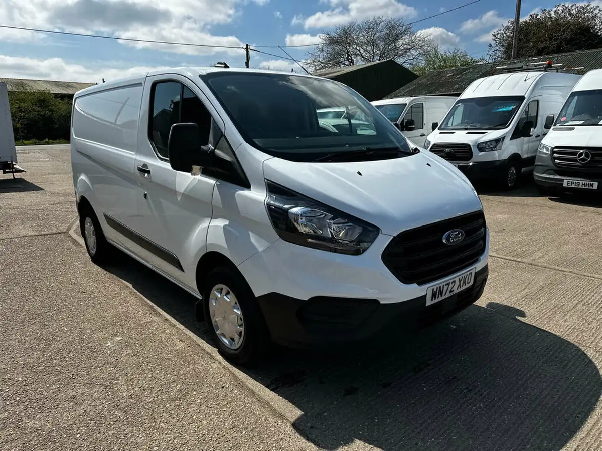 2022-ford-transit-custom-20tdci-300-l1h1-leader-105pseu6dt-panel-van-big-1