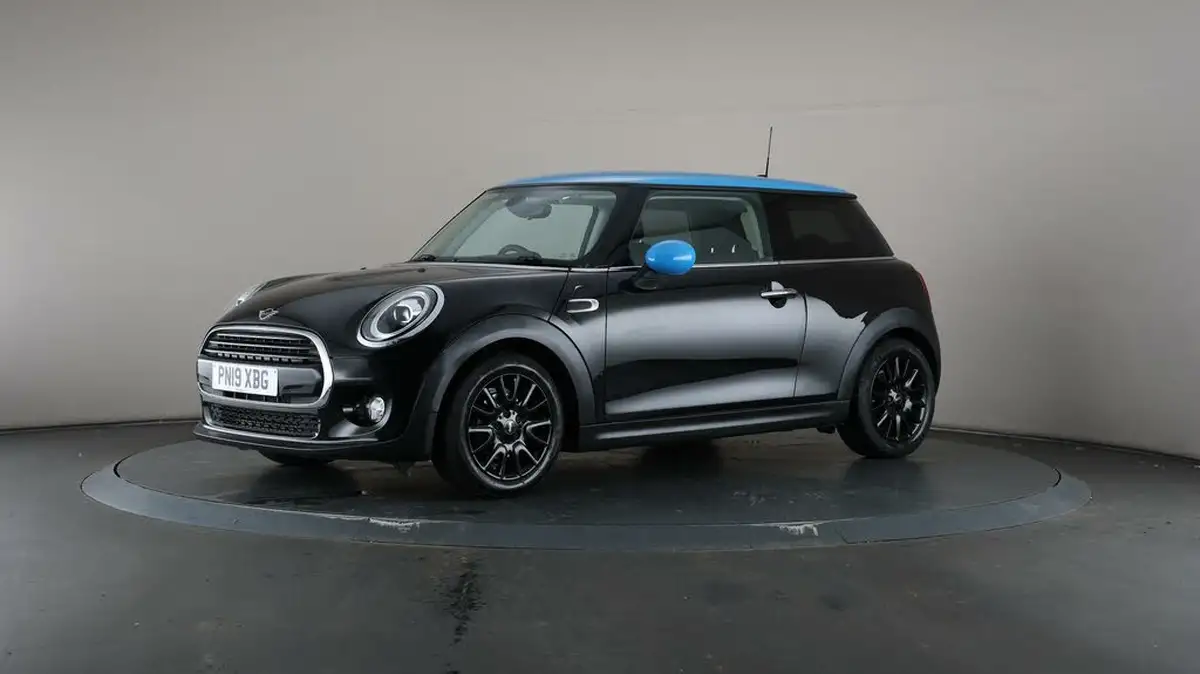 2019-mini-cooper-15-cooper-classic-hatchback-3d-big-31