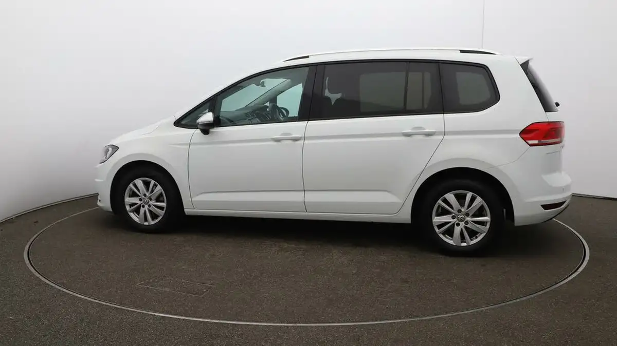 2020-volkswagen-touran-20tdi-se-family-115ps-dsg-big-53