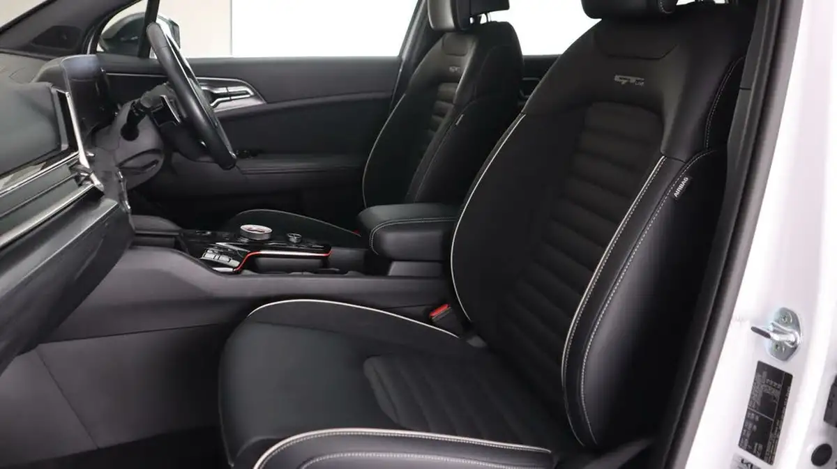 2022-kia-sportage-16-t-gdi-gt-line-s-261bhp-awd-phev-1598cc-auto-big-12