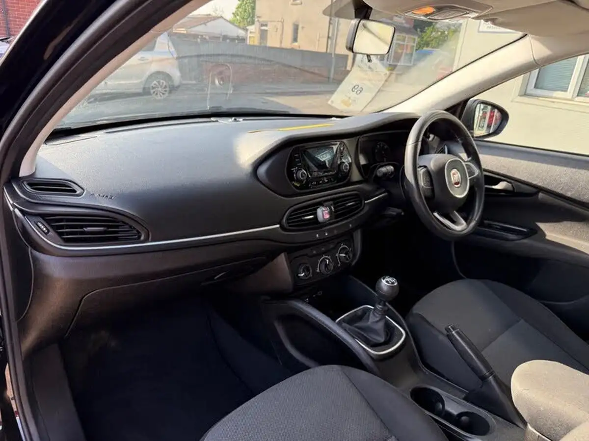 2020-fiat-tipo-14-easy-hatchback-5d-big-16
