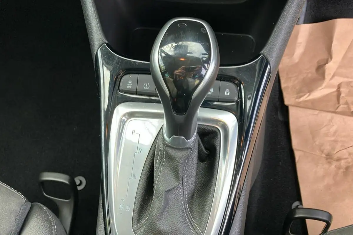 2021-vauxhall-crossland-12-ultimate-nav-auto-big-16