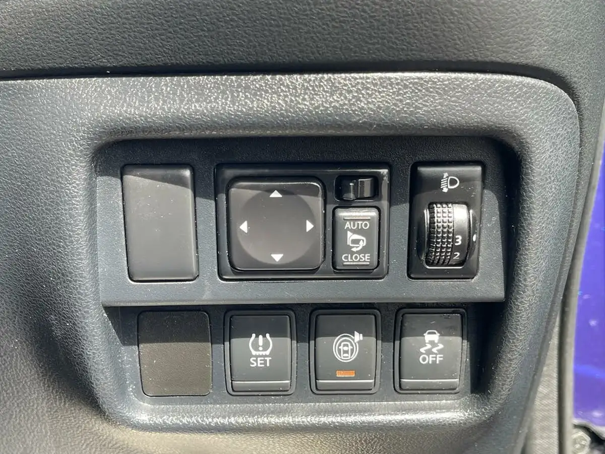 2015-nissan-juke-16-tekna-117ps-1598cc-xtronic-cvt-big-25