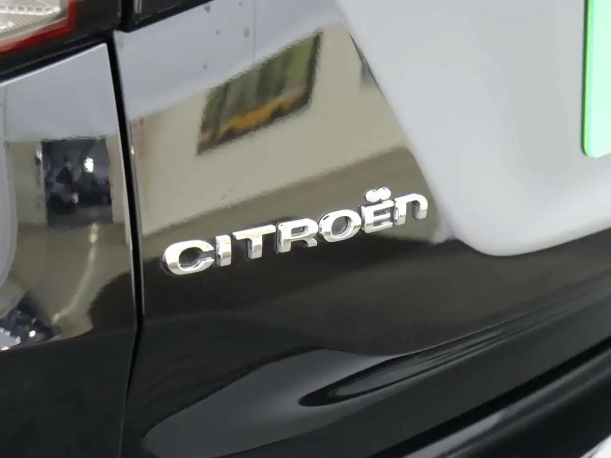 2024-citroen-c4-e-e-series-156ps-54kwh-big-47