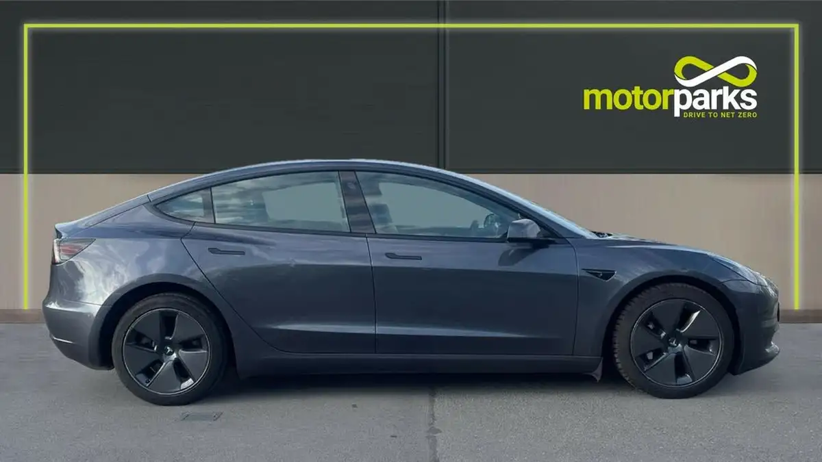 2021-tesla-model-3-e-long-range-4x4-big-1