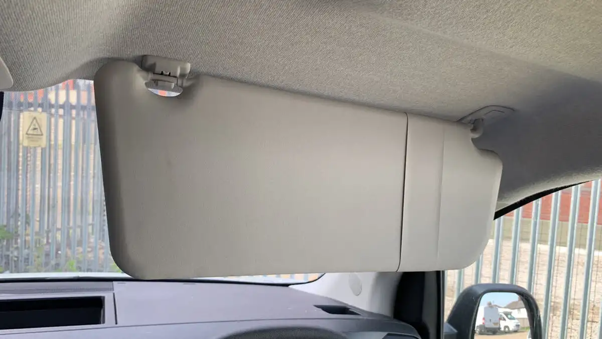 2024-peugeot-expert-20-bluehdi-professional-standard-panel-big-37