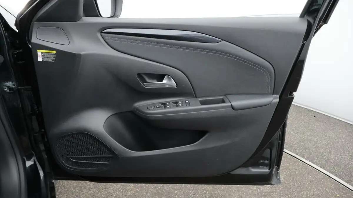 2020-vauxhall-corsa-12-turbo-elite-nav-premium-auto-big-14