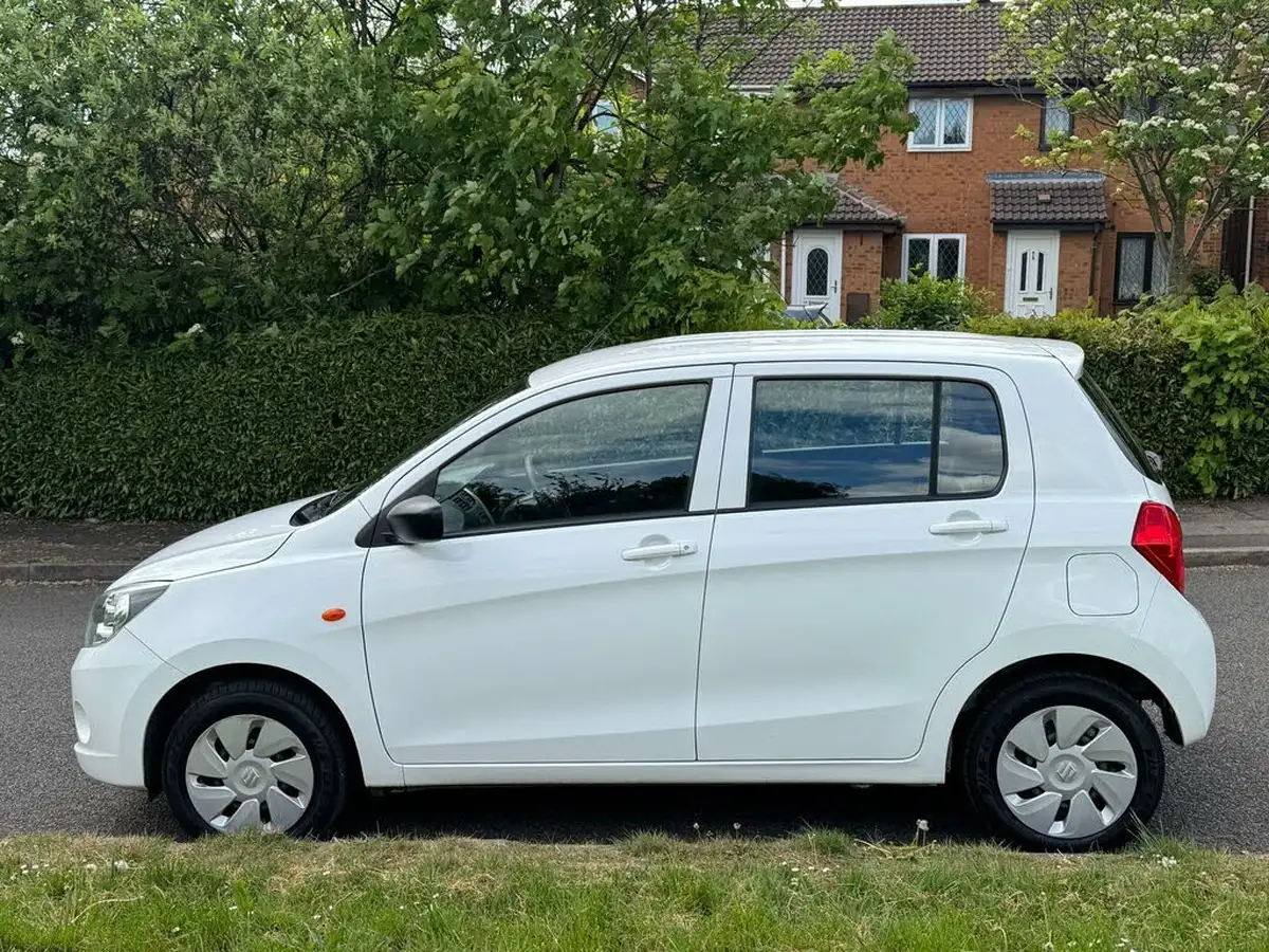 2017-suzuki-celerio-10-sz2-big-3