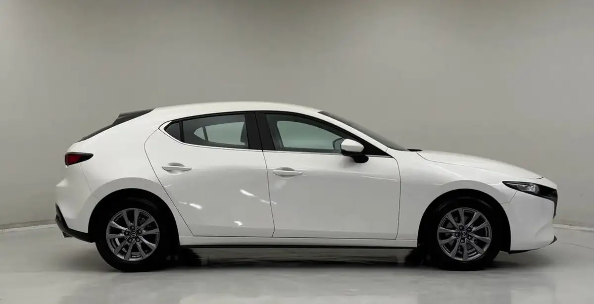 2022-mazda-mazda3-20-se-l-big-1