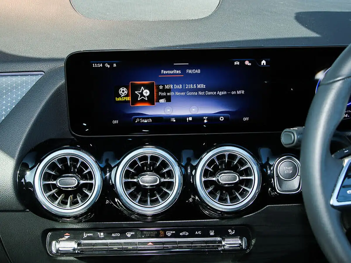 2024-mercedes-benz-eqa-e-eqa-250-sport-executive-big-17