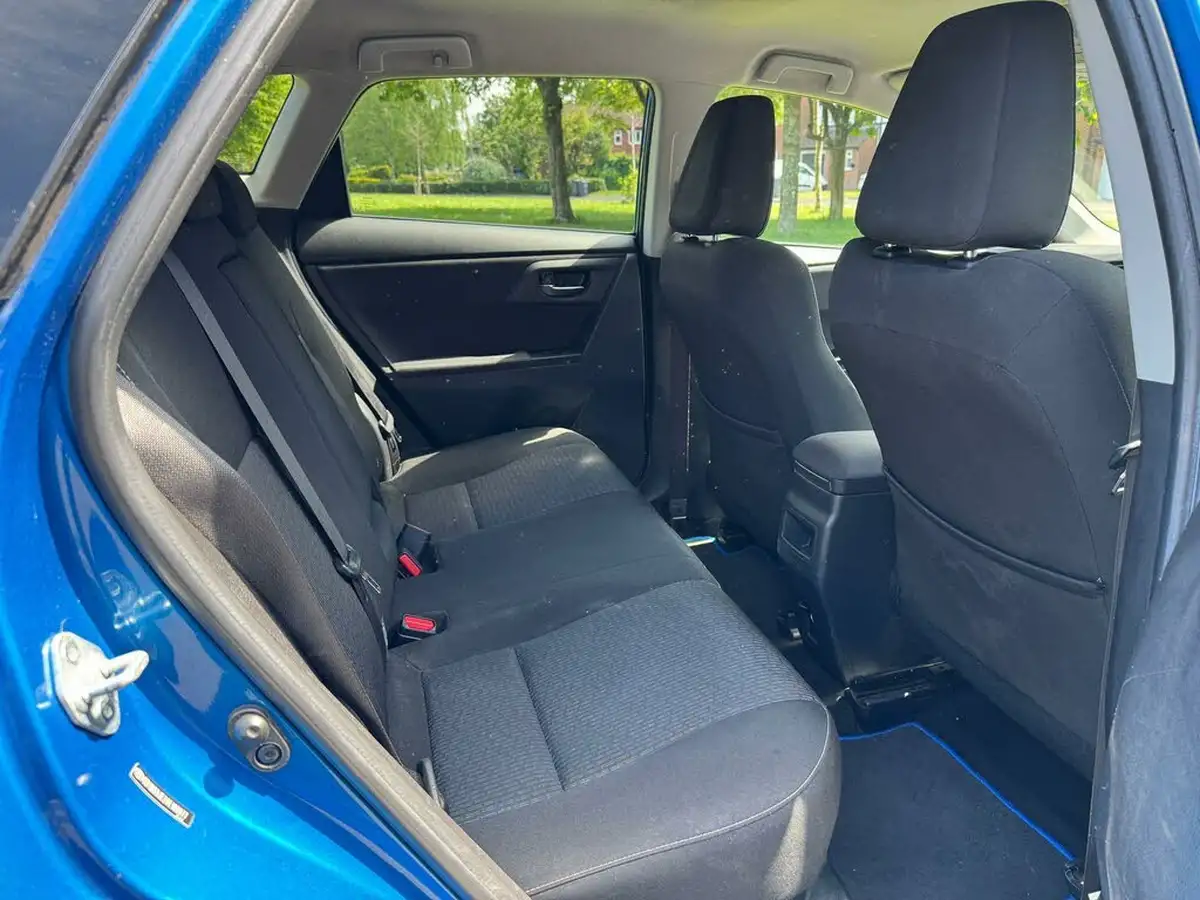 2014-toyota-auris-18-vvt-i-hsd-icon-plus-hatchback-big-17