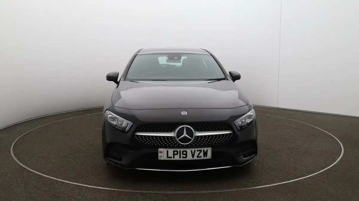 2019-mercedes-benz-a-class-13-a180-amg-line-hatchback-5d-big-30