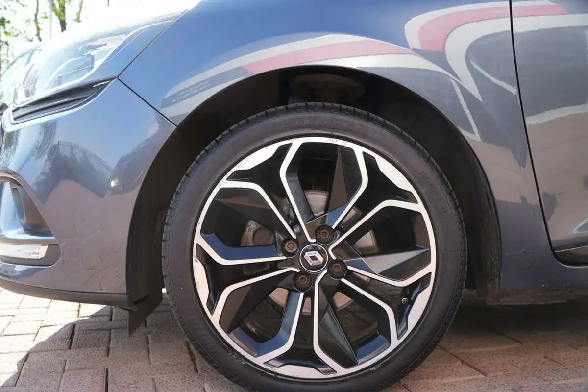 2019-renault-clio-09-tce-iconic-75ps-big-33