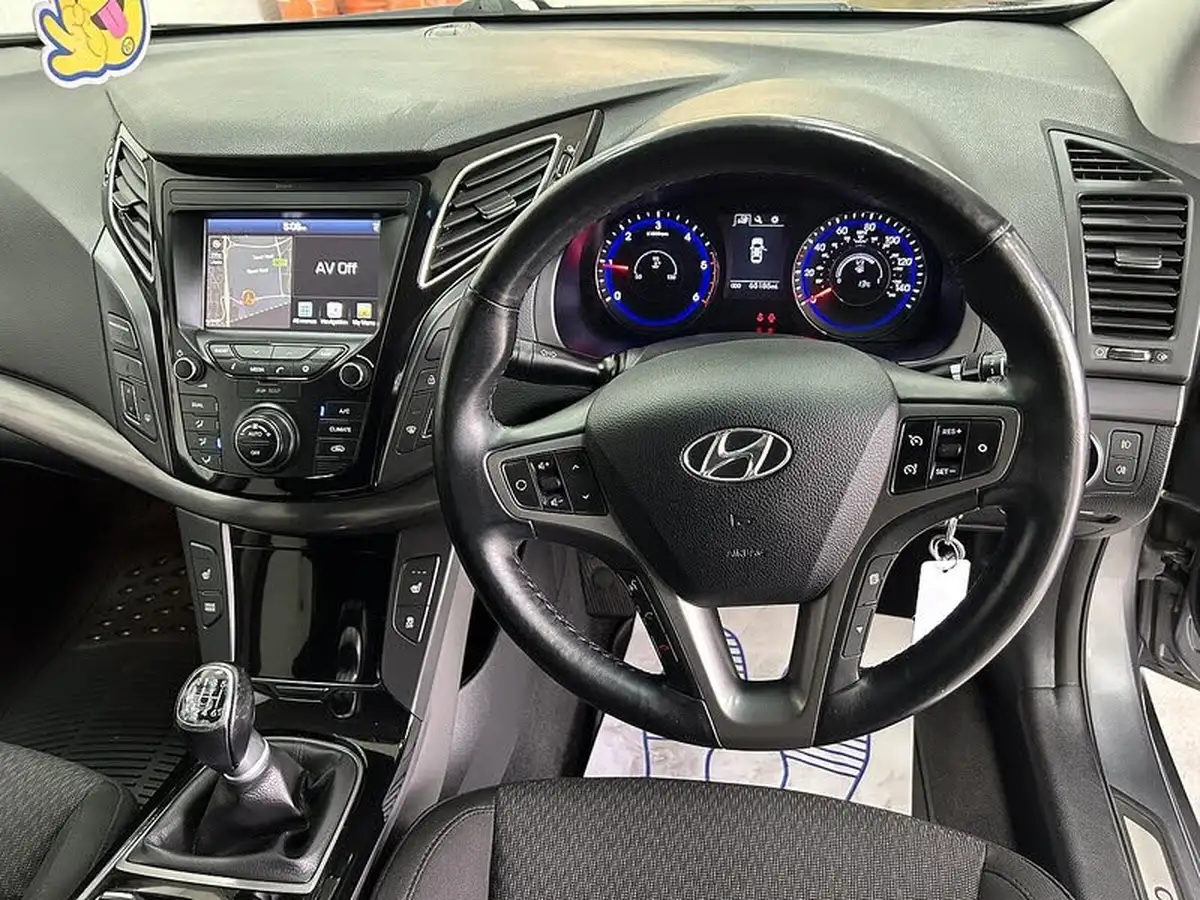 2017-hyundai-i40-17crdi-se-nav-115ps-saloon-4d-big-11