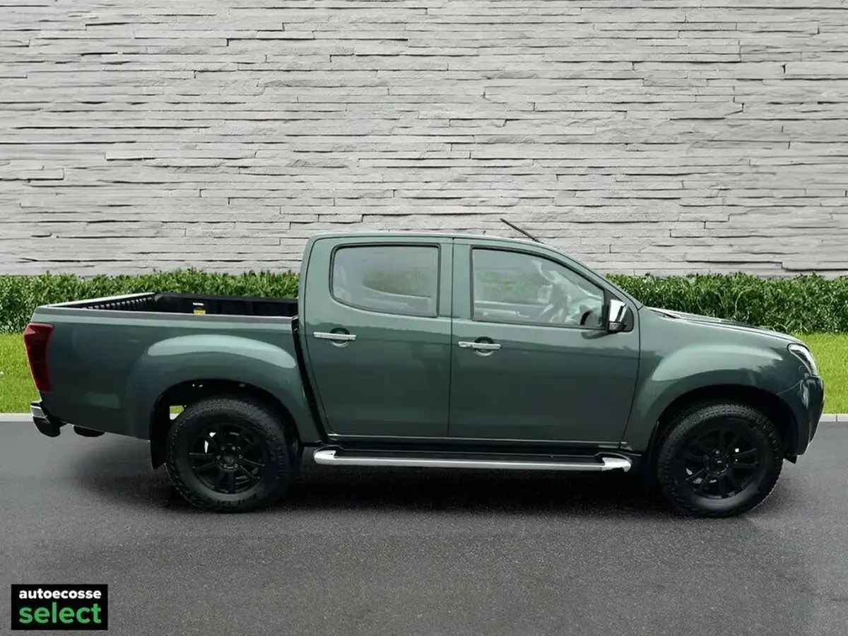 2015-isuzu-d-max-25td-utah-big-1
