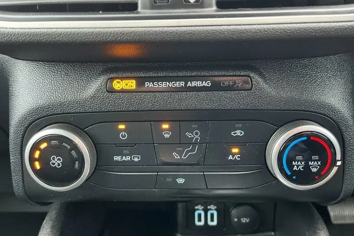 2022-ford-kuga-15-zetec-auto-big-30