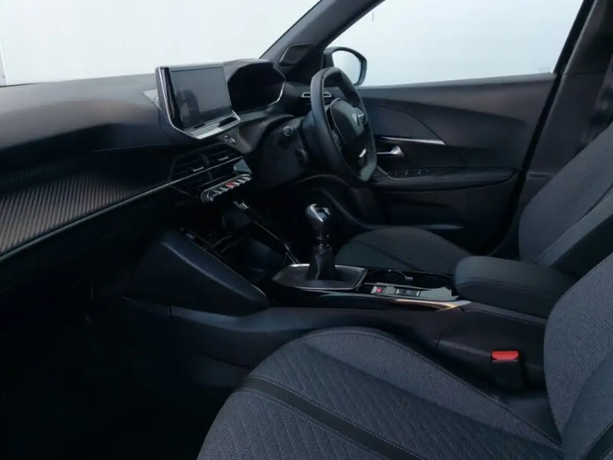 2023-peugeot-2008-suv-12-puretech-allure-big-4