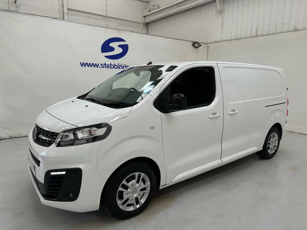 2021-vauxhall-vivaro-15td-2700-l1h1-sportive-120pseu6d-big-3