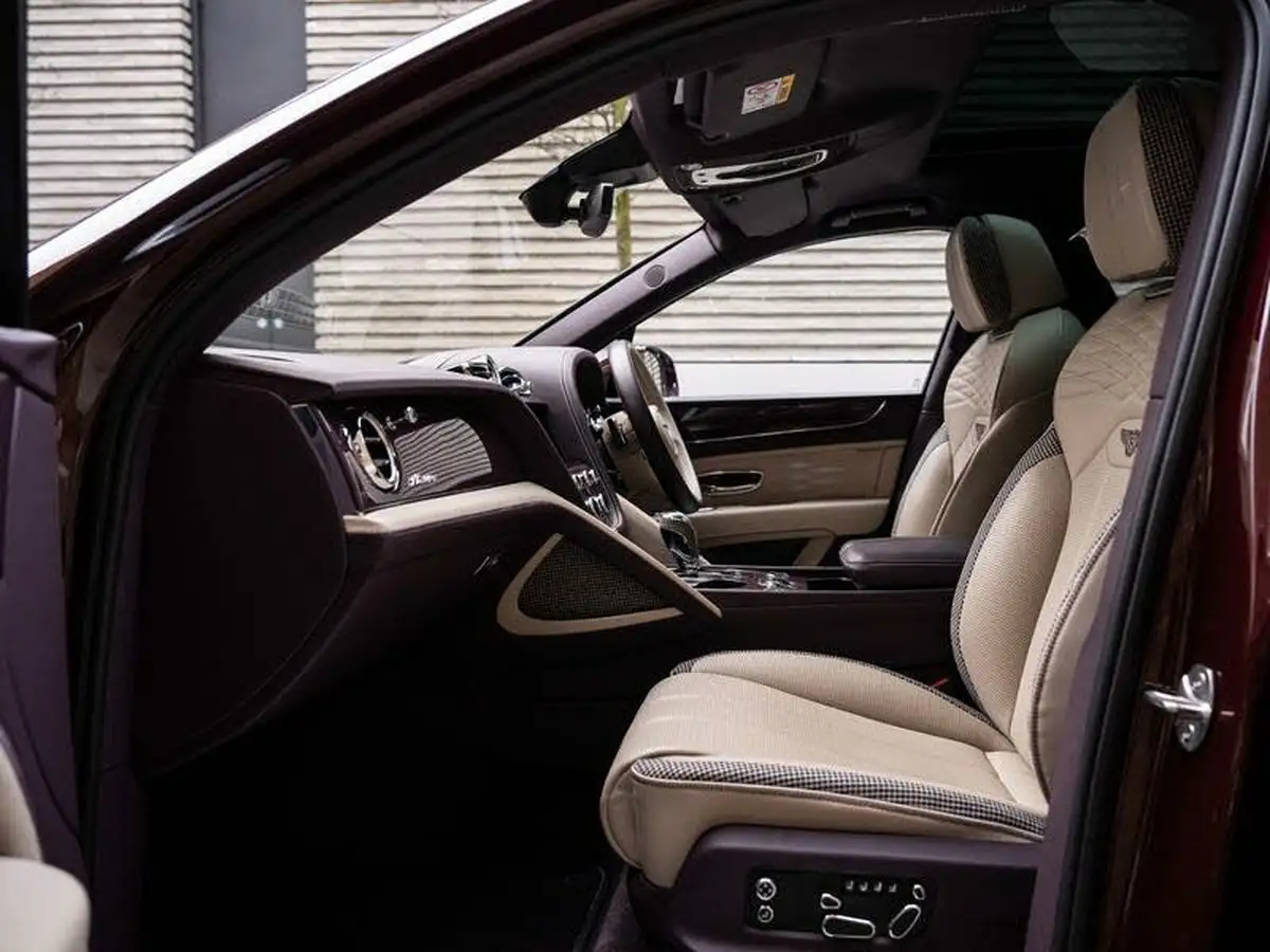 2023-bentley-bentayga-40-v8-extended-wheelbase-azure-big-21