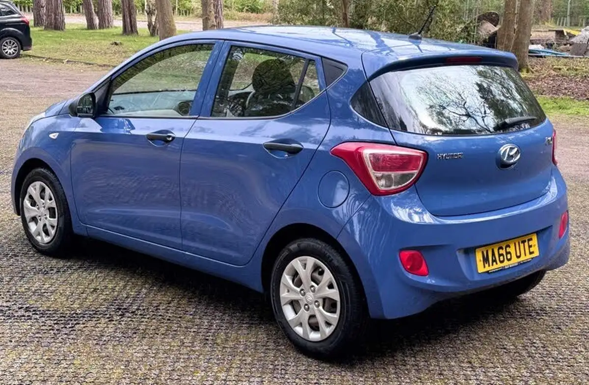 2016-hyundai-i10-10-s-air-big-11