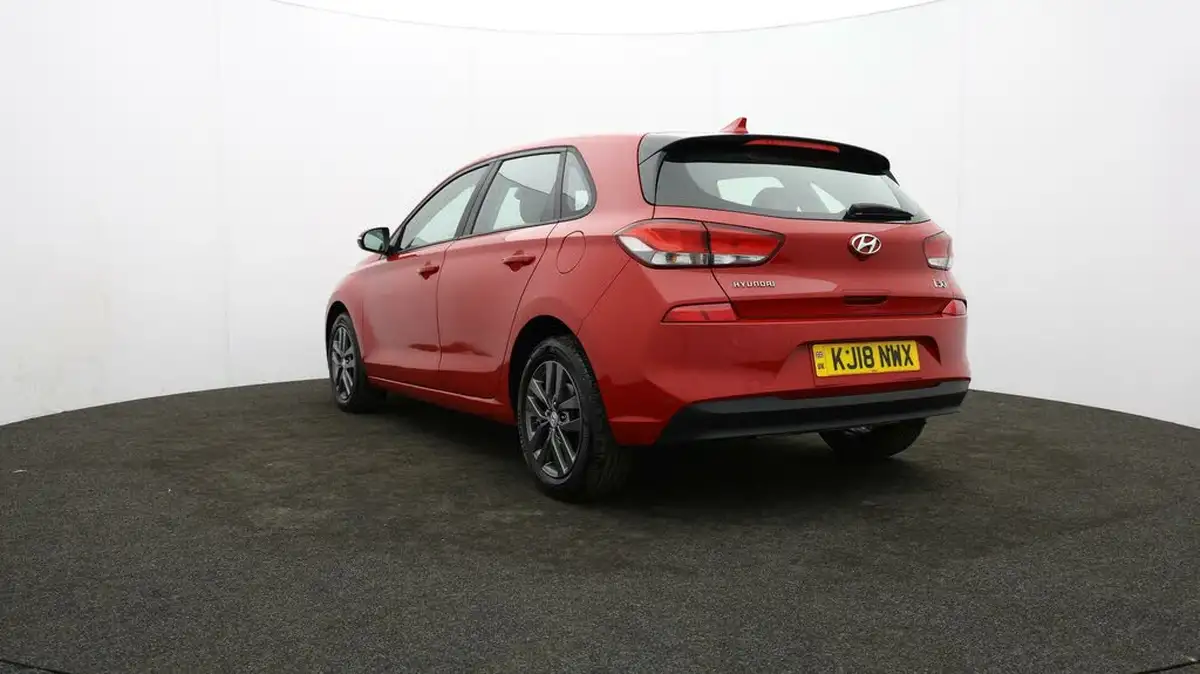 2018-hyundai-i30-16crdi-se-nav-109ps-blue-drive-isg-hatchback-1582cc-dct-big-69
